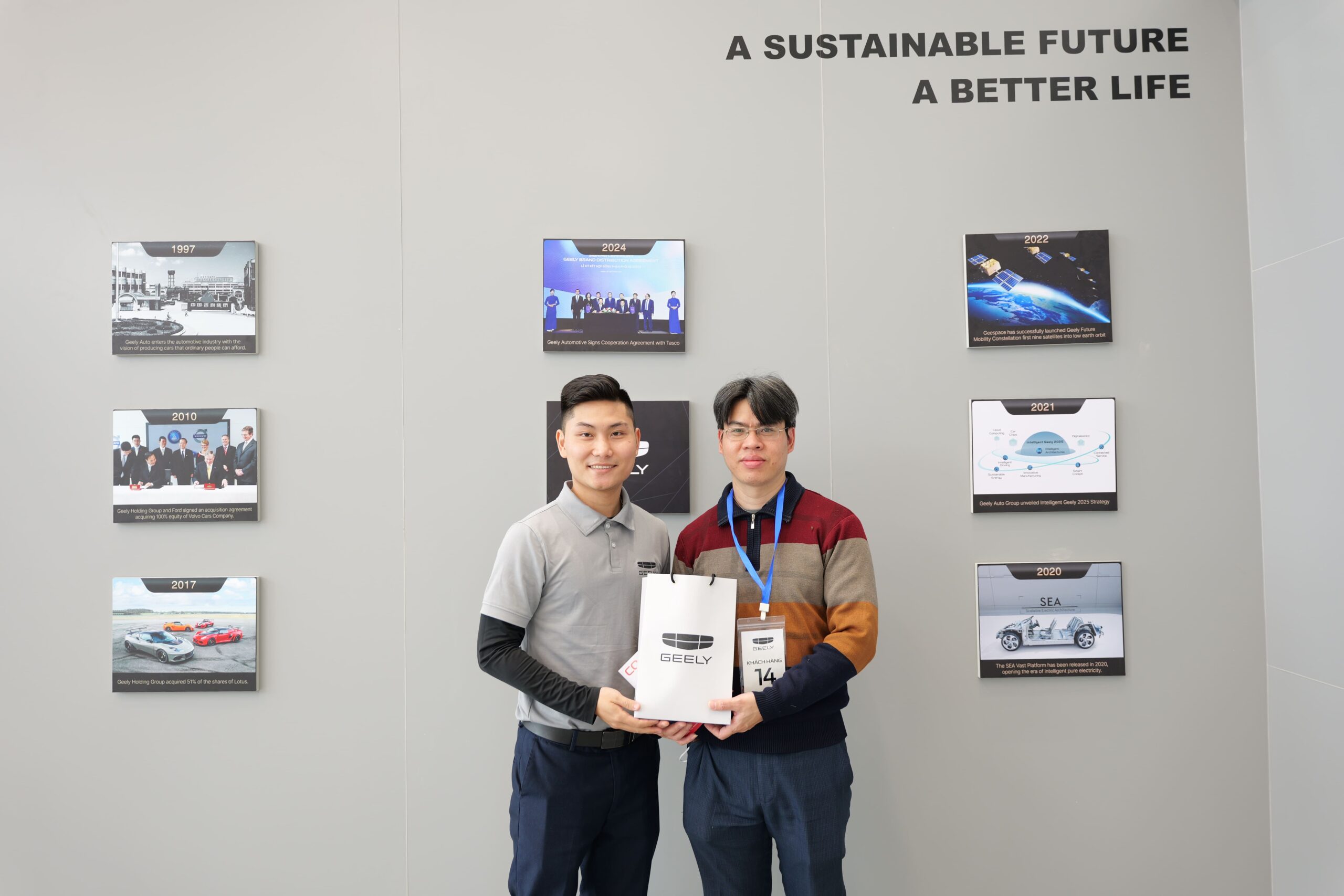 Những món quà độc quyền Geely Gia Lai tri ân khách hàng 
